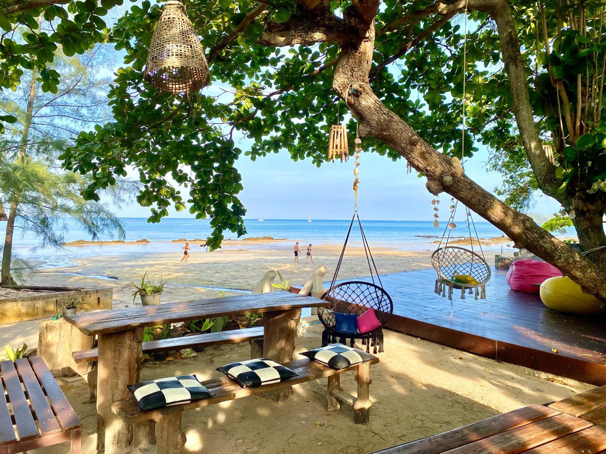 Coconut Lanta Resort @Klong Dow Beach Krabi town Екстериор снимка