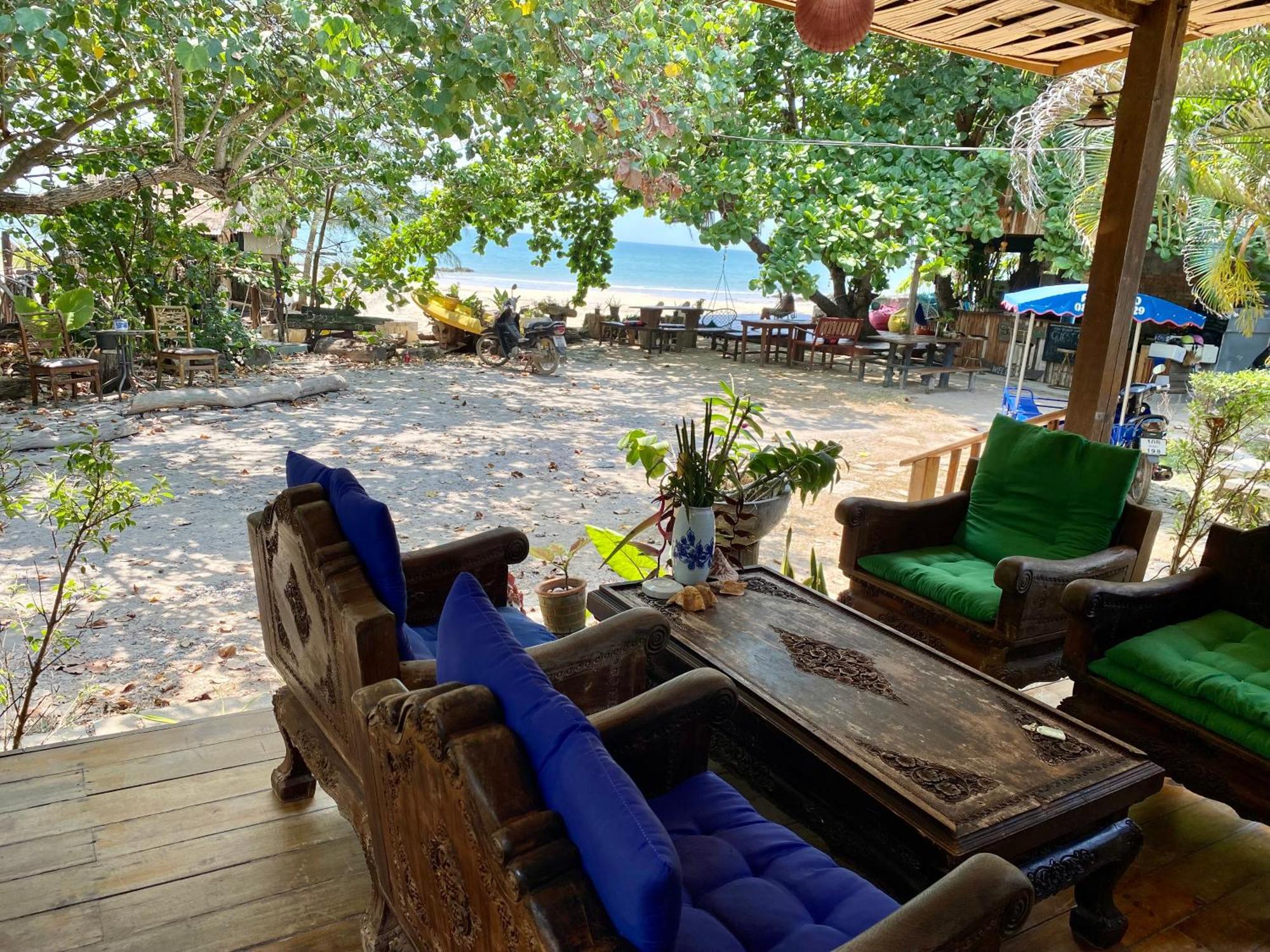 Coconut Lanta Resort @Klong Dow Beach Krabi town Екстериор снимка
