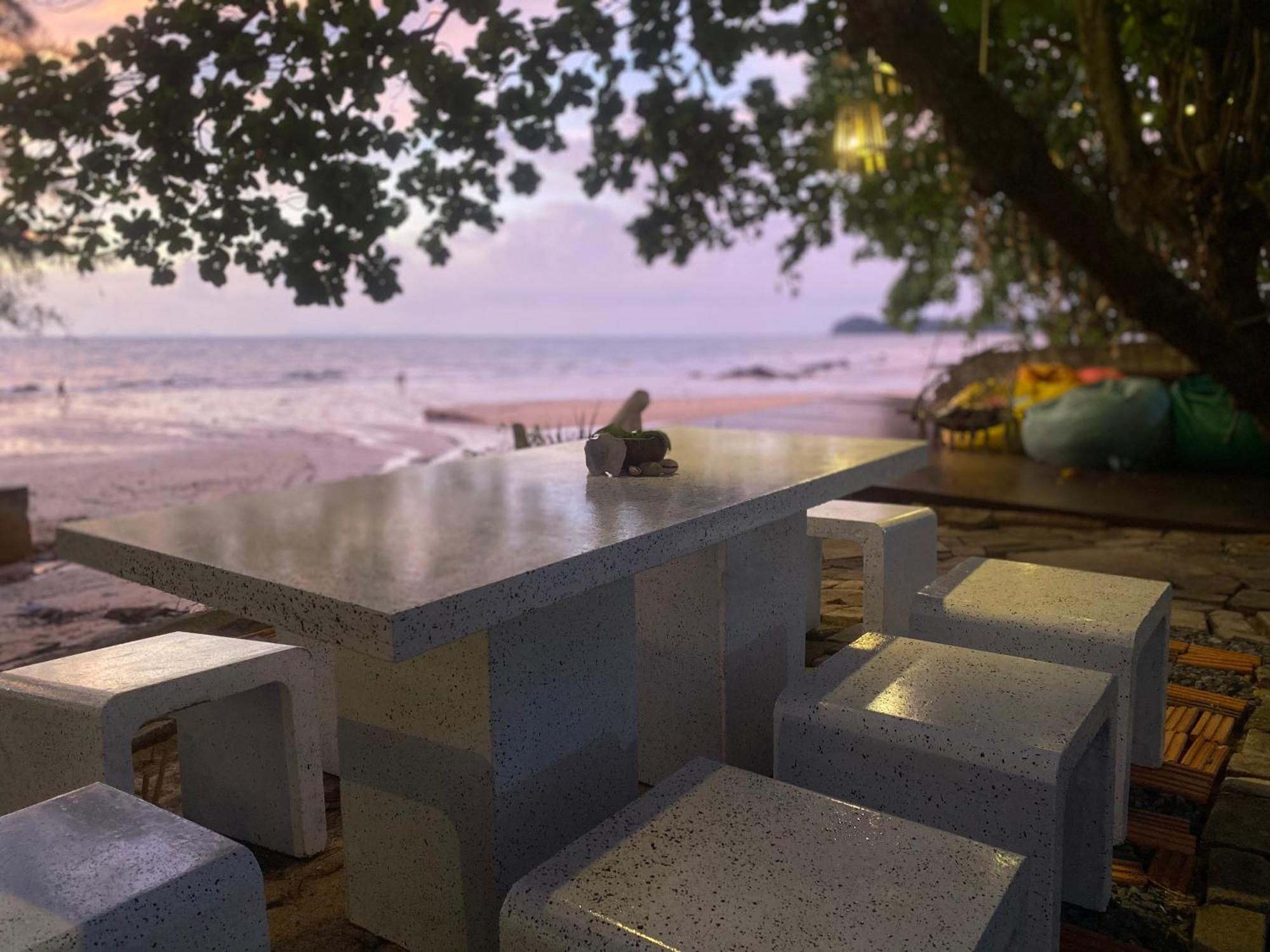 Coconut Lanta Resort @Klong Dow Beach Krabi town Екстериор снимка