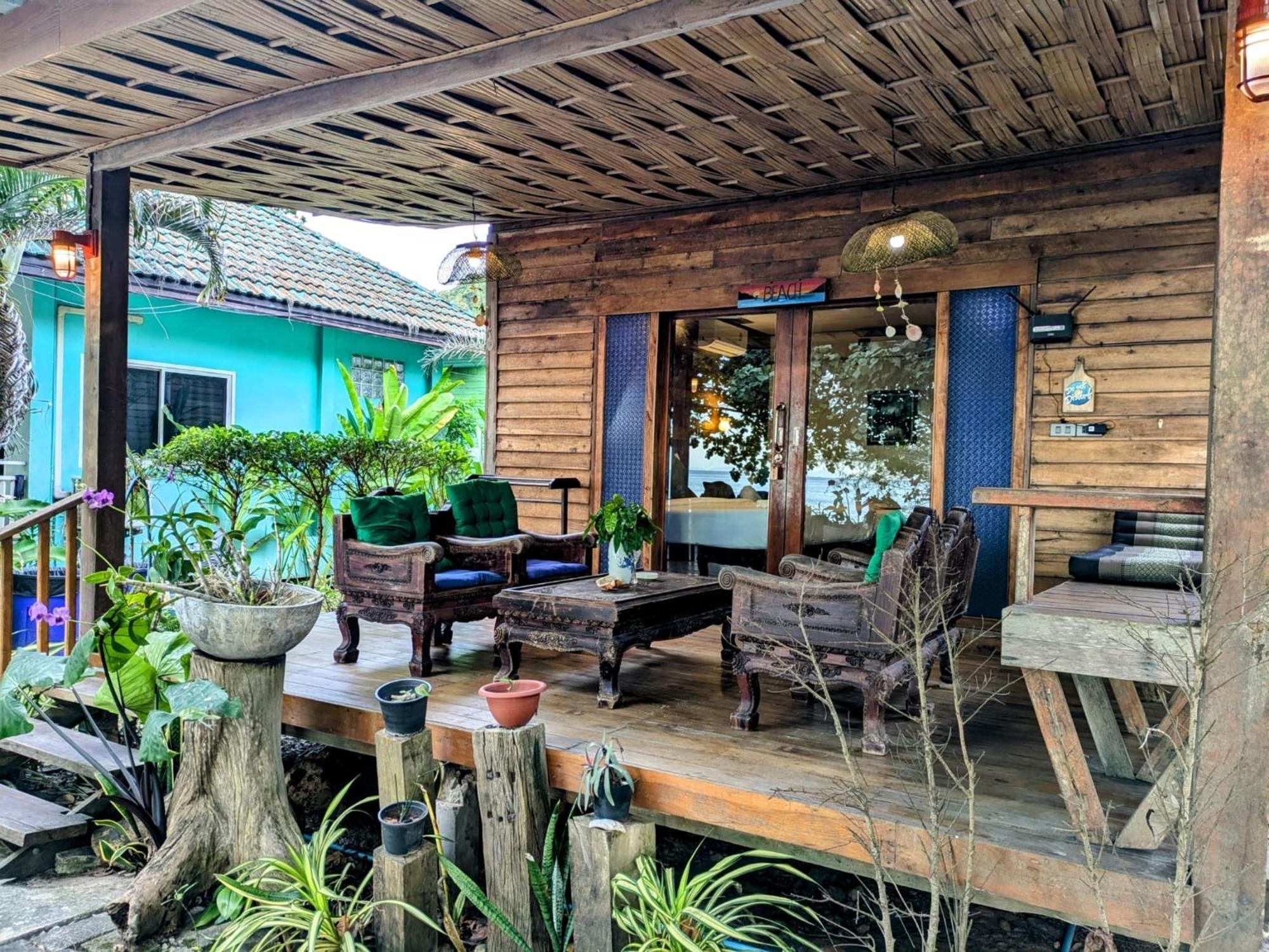 Coconut Lanta Resort @Klong Dow Beach Krabi town Екстериор снимка