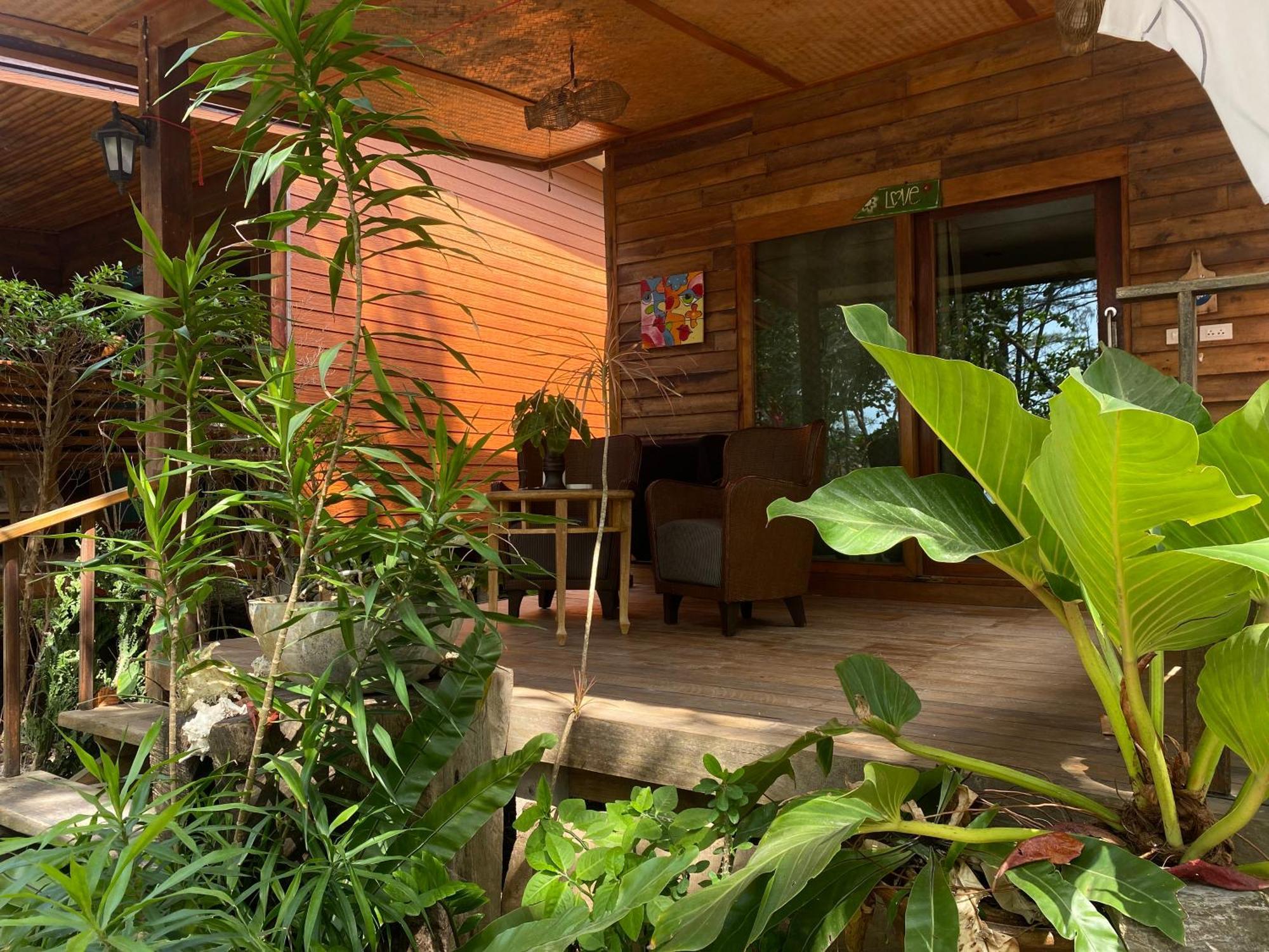 Coconut Lanta Resort @Klong Dow Beach Krabi town Екстериор снимка